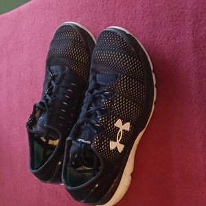 Under Armour running shoes women's size 8 black and white